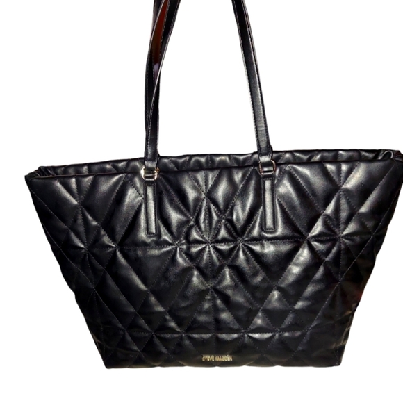 Steve Madden Large 2 piece quilted tote bag - Picture 4 of 8